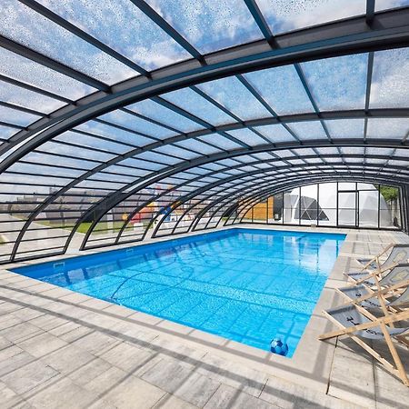 Rresort - Domki Z Krytym I Podgrzewanym Basenem, Sauna, Wifi, Parking W Cenie! เรวัล ภายนอก รูปภาพ