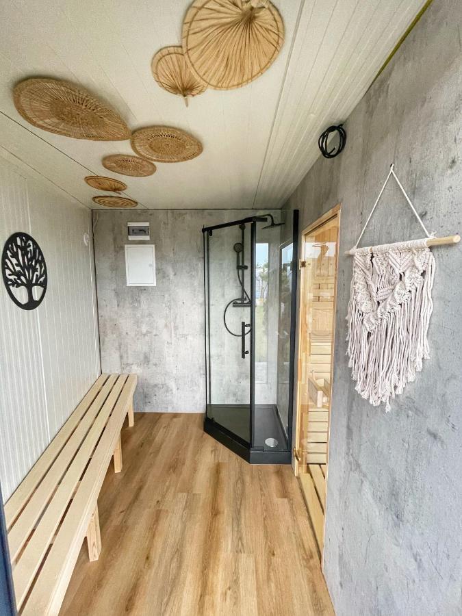 Rresort - Domki Z Krytym I Podgrzewanym Basenem, Sauna, Wifi, Parking W Cenie! เรวัล ภายนอก รูปภาพ