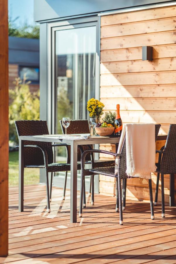 Rresort - Domki Z Krytym I Podgrzewanym Basenem, Sauna, Wifi, Parking W Cenie! เรวัล ภายนอก รูปภาพ