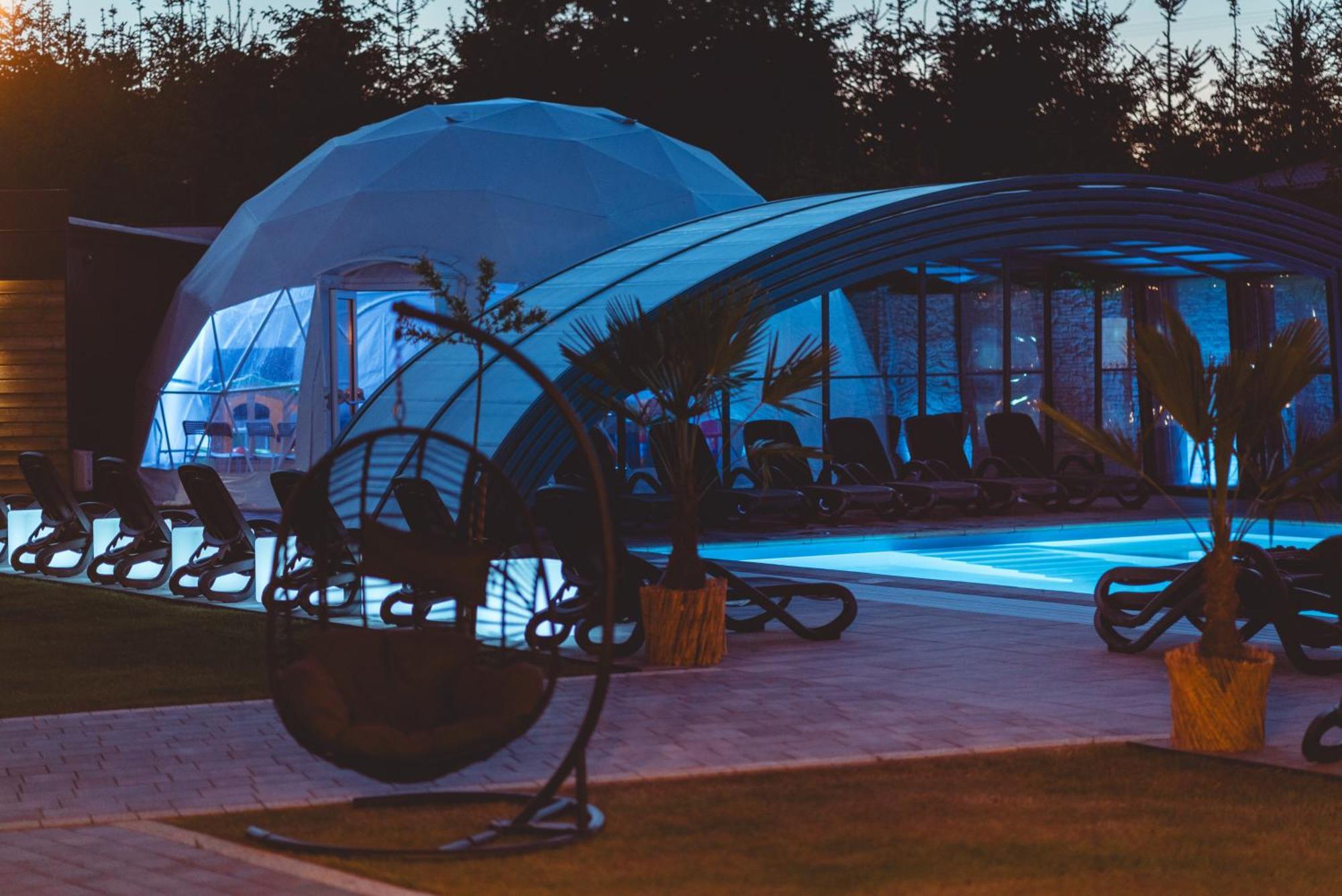 Rresort - Domki Z Krytym I Podgrzewanym Basenem, Sauna, Wifi, Parking W Cenie! เรวัล ภายนอก รูปภาพ