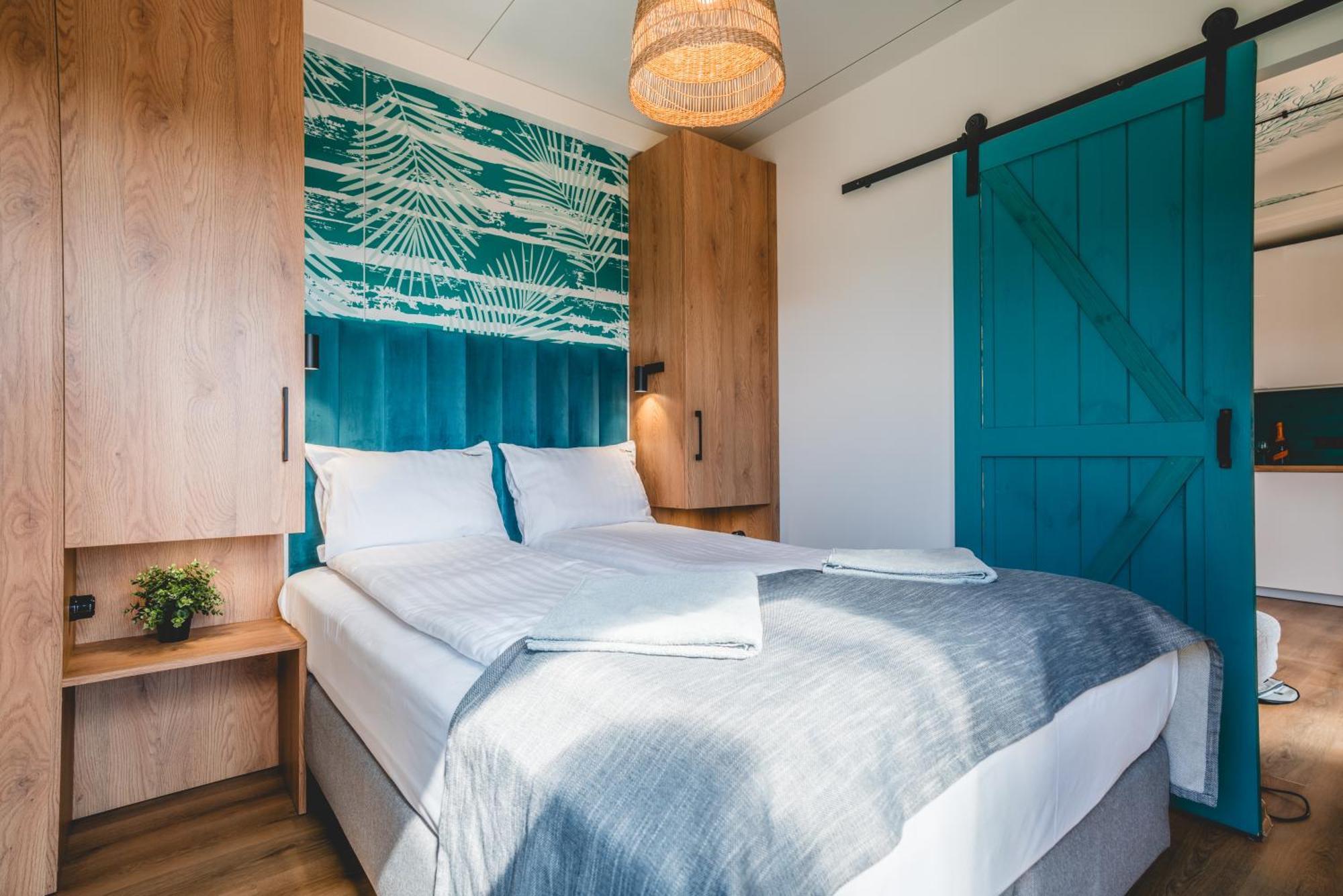 Rresort - Domki Z Krytym I Podgrzewanym Basenem, Sauna, Wifi, Parking W Cenie! เรวัล ภายนอก รูปภาพ
