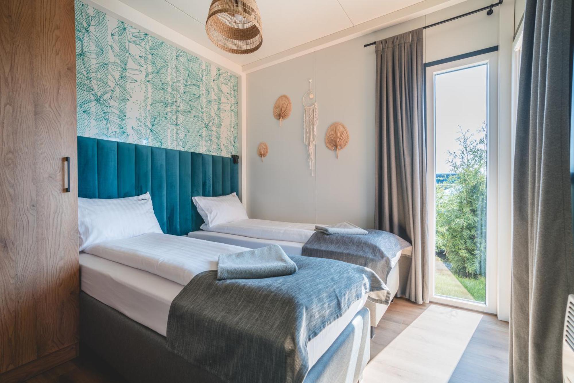 Rresort - Domki Z Krytym I Podgrzewanym Basenem, Sauna, Wifi, Parking W Cenie! เรวัล ภายนอก รูปภาพ