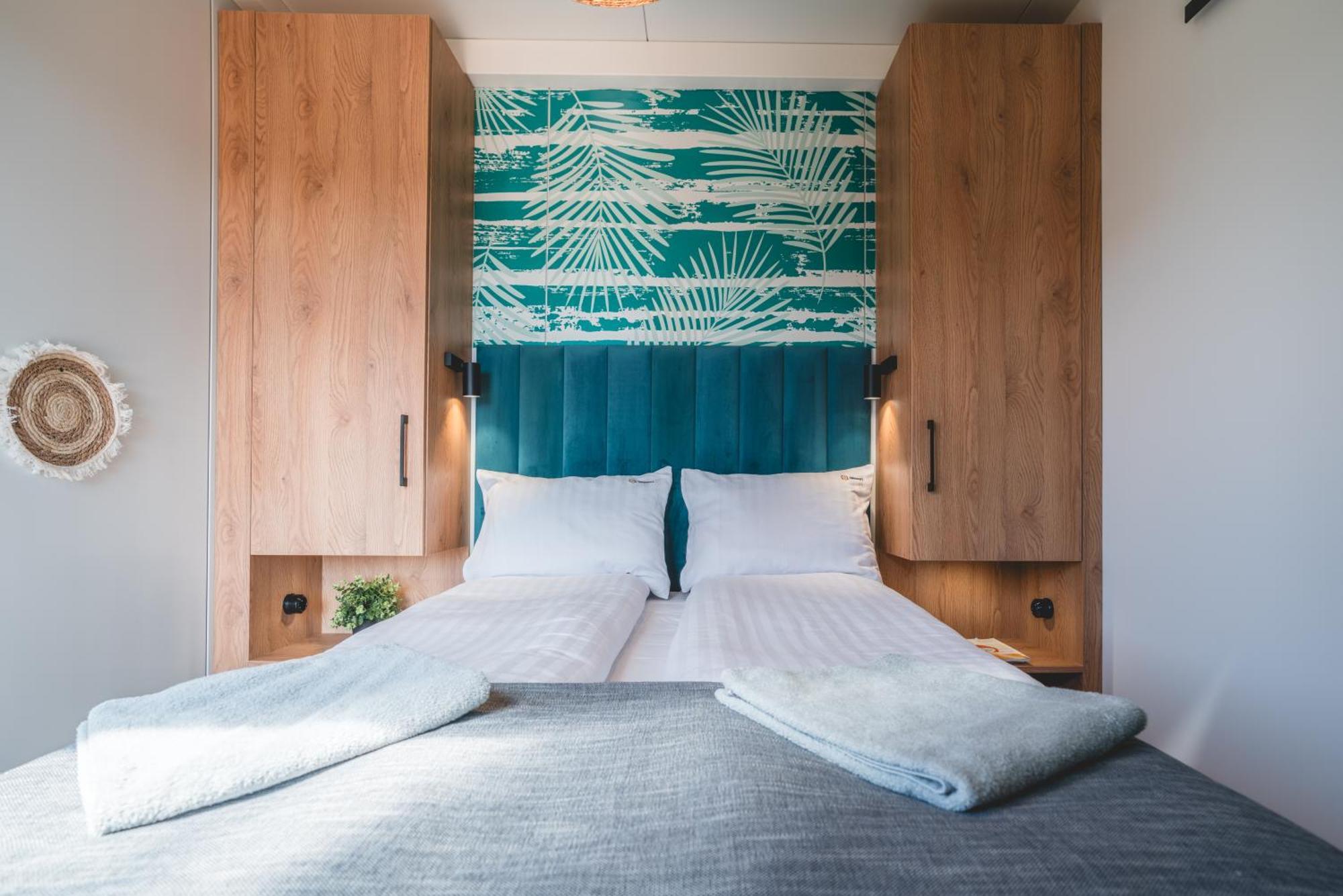 Rresort - Domki Z Krytym I Podgrzewanym Basenem, Sauna, Wifi, Parking W Cenie! เรวัล ภายนอก รูปภาพ